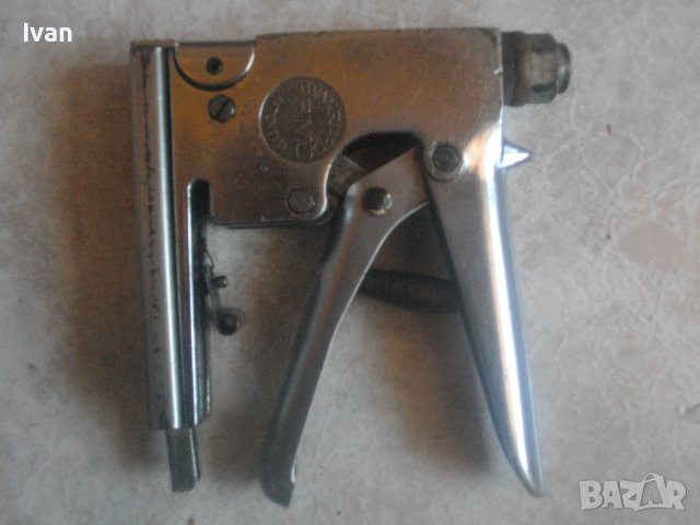 Профи Винтидж Английски Ръчен Такер-PRIMO ORIGINAL №101-Дърводелски/Тапицерски-За Скоби До 12 мм, снимка 2 - Други инструменти - 43202868