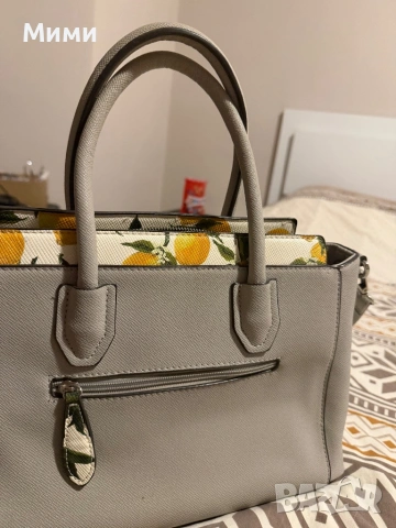 Дамска чанта сива, снимка 3 - Чанти - 53007379
