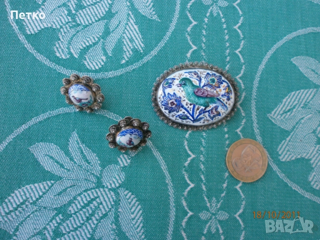 Автентичен комплект , снимка 2 - Антикварни и старинни предмети - 52606513