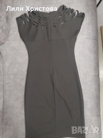 Черна рокля, снимка 2 - Рокли - 52001631