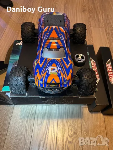 RC Високоскоростна 1:10 Hosim RC Monster Truck 48+ KMH 4X4 Off-Road RC , снимка 6 - Коли, камиони, мотори, писти - 49595606