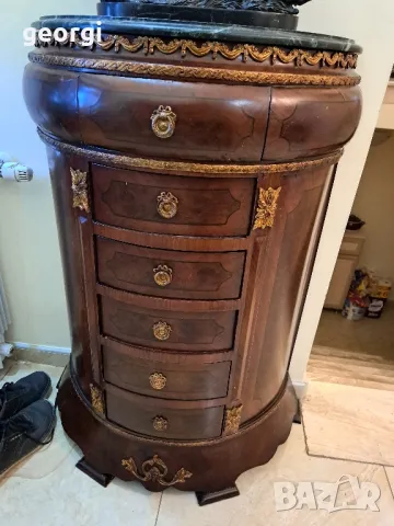 френски бароков комод, снимка 2 - Антикварни и старинни предмети - 49566860