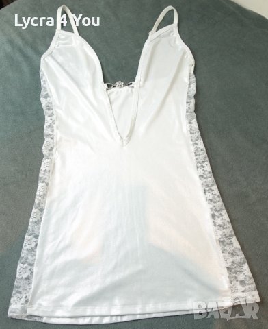 M/L размер (85C) луксозна ефирна бяла нощничка с брокатен блясък
