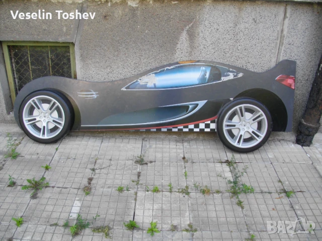 реалистична фигура на кола с гуми за реклама, снимка 2 - Рекламни табели - 51110490