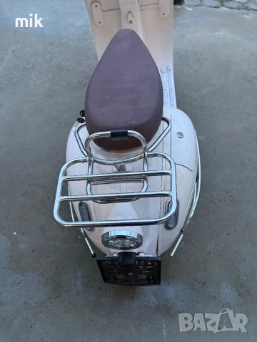 Скутер Vespa, снимка 7 - Мотоциклети и мототехника - 53242173
