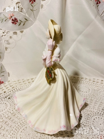 порцеланова статуетка , снимка 7 - Статуетки - 52370359