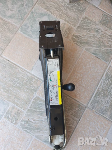 Крик за фолцваген кади