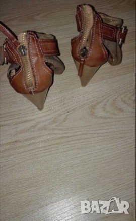 „Zara” дамски сандали с ток, снимка 3 - Сандали - 21701014