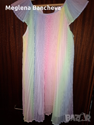 Прекрасна рокличка за момиче на 10год.Цена-30лв.