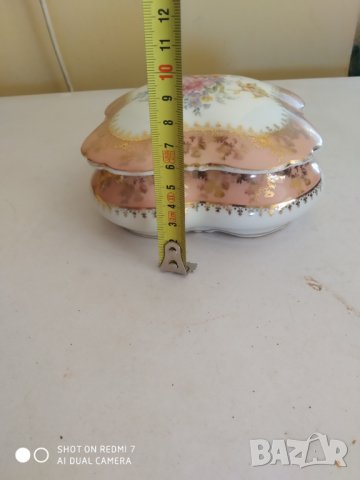 порцеланова кутия-барок, снимка 2 - Други ценни предмети - 37481628