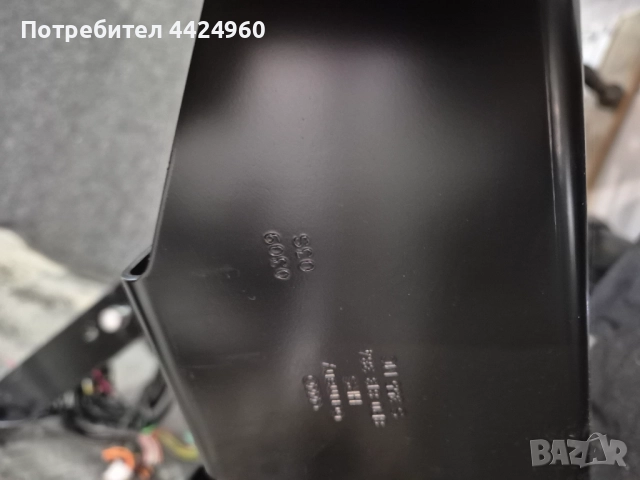 Оригинален теглич за ауди q5 2010г, снимка 2 - Части - 52032667