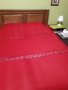Продавам вълнена тъмно червена покривка за легло с ръчно плетена дантела  , снимка 4