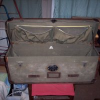 Офицерски куфар от ВСВ продавам, снимка 1 - Антикварни и старинни предмети - 28325635