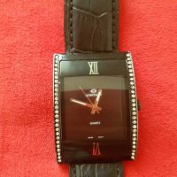 Дамски часовник с кожена каишка, снимка 3 - Дамски - 29057543