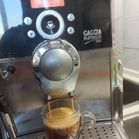 Кафеавтомат Гаджия Платинум работи отлично и прави хубаво кафе с каймак , снимка 4 - Кафемашини - 44079072
