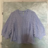 Къса дантелена блуза Zara, снимка 1 - Блузи с дълъг ръкав и пуловери - 32359876