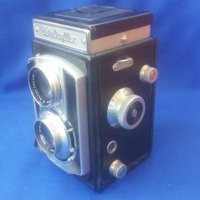 Ретро фотоапарат 1955 г ГДР WELTAFLEX с кожен калъф, ремък и триногата си, снимка 3 - Антикварни и старинни предмети - 37076687