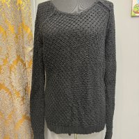 Черен пуловер, снимка 1 - Блузи с дълъг ръкав и пуловери - 43990583