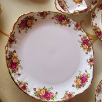 Сервиз за чай/кафе Royal Albert Old County Rose , снимка 2 - Сервизи - 40595857