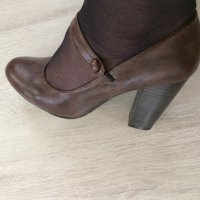 Страхотни кафяви обувки с каишка,естественна кожа №38, снимка 1 - Дамски обувки на ток - 34694268
