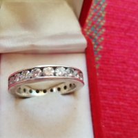 Сребърен пръстен халка с прозрачни камъни, снимка 1 - Пръстени - 44117125