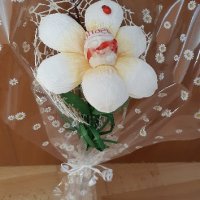 Букети с  бонбони, снимка 9 - Изкуствени цветя - 37879021
