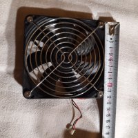 Продавам вентилатор DC BRUSHLESS FAN 12 V 0.18 A с решетка, снимка 2 - Други - 39885173