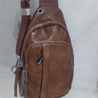 Мъжка кафява чанта през гърди, снимка 1 - Чанти - 43851780