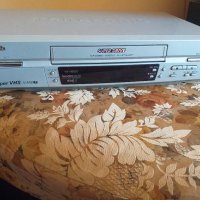 Panasonic Super S-VHS ET NV-HS820 EG Записващо видео, снимка 2 - Плейъри, домашно кино, прожектори - 32965078