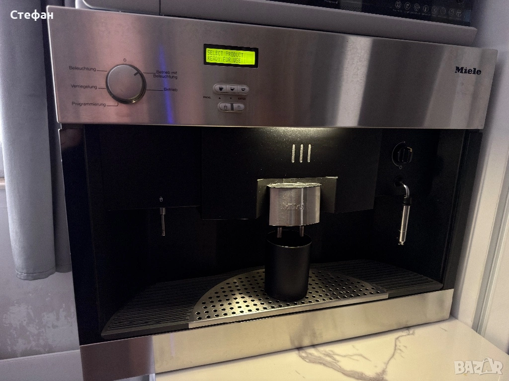 Кафе машина за вграждане Miele, снимка 1