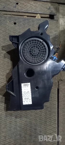 Субуфер Audi A3 8P, снимка 1