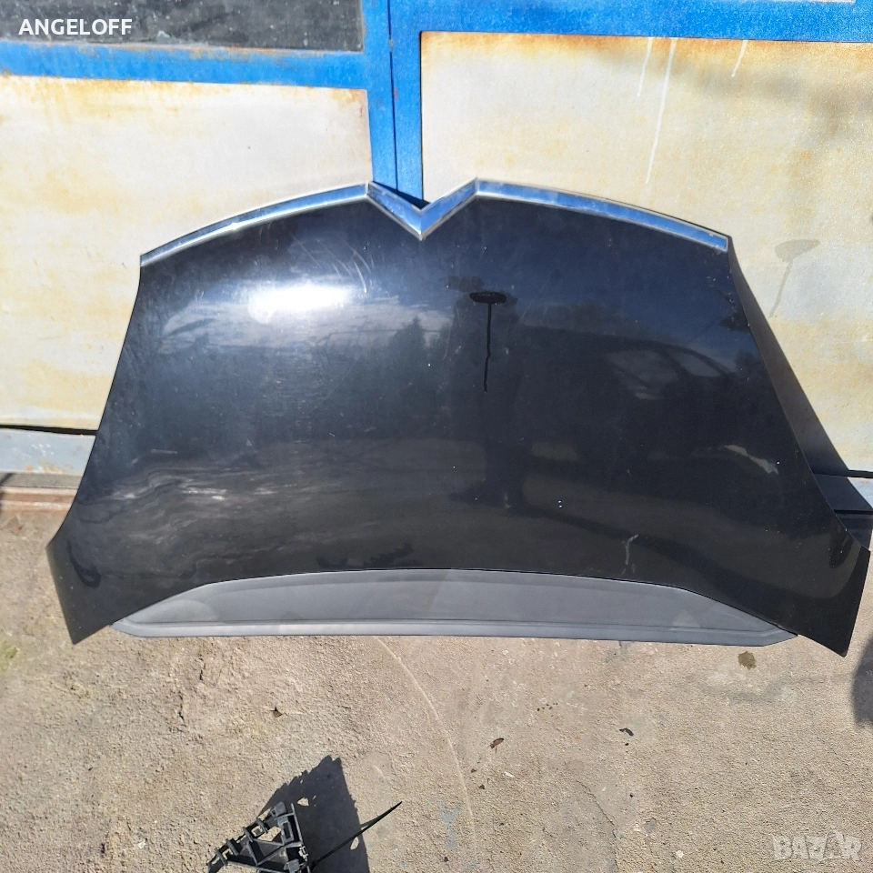 Преден капак за Citroen C4 2010 черен , снимка 1