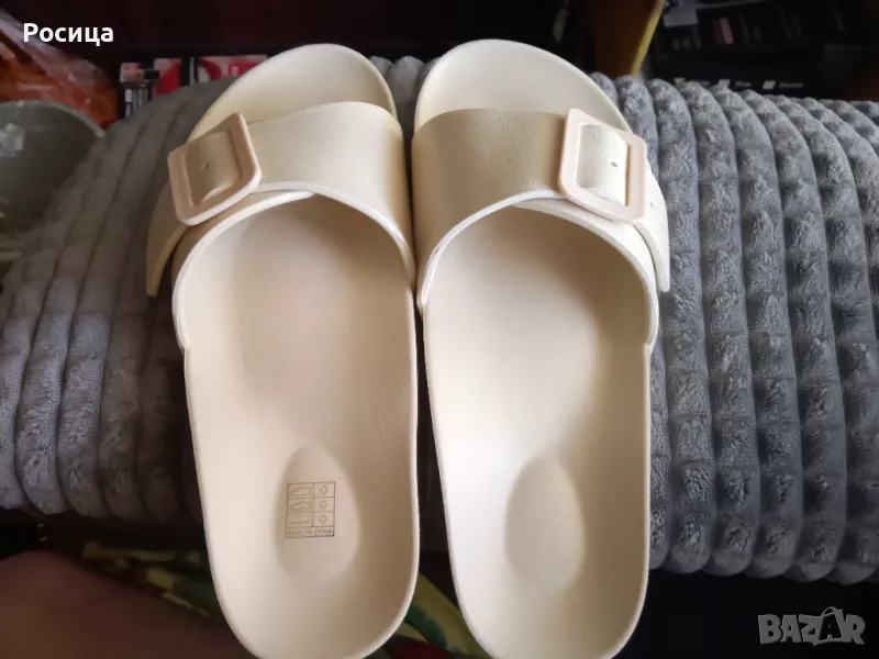 Дамски чехли в бежово номер 39 размер на стелката 24.5 см нови., снимка 1