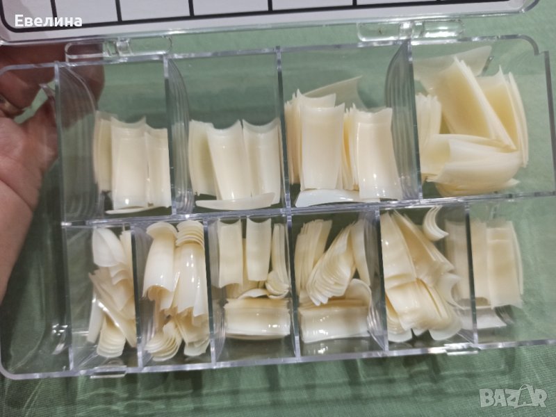 Кутия с удължители, типсове 369 броя , снимка 1