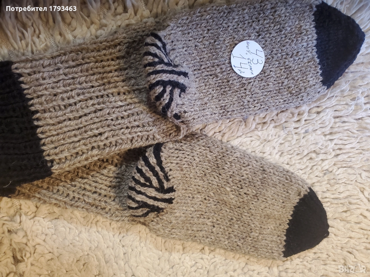 Ръчно плетени мъжки  чорапи от вълна размер 43, снимка 1