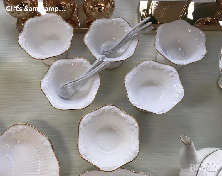 Прекрасен порцеланов комплект за крем или сладолед - 6 купички с лъжички, снимка 1