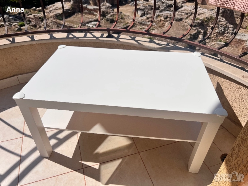 Продавам бяла холна масичка , снимка 1