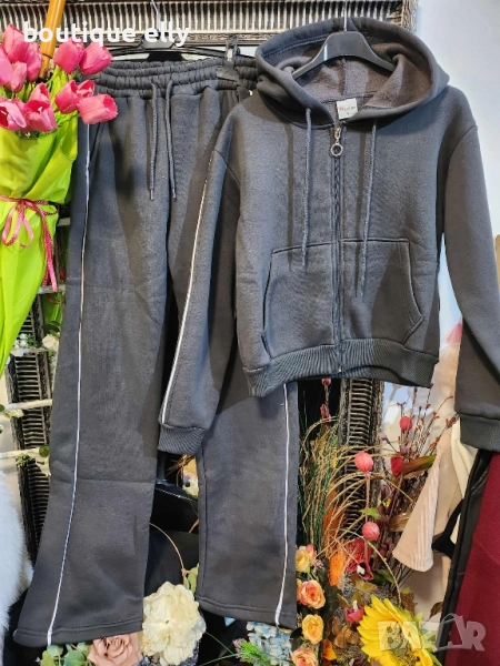 ватиран дамски екип, снимка 1