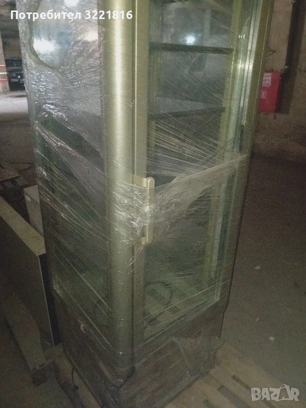 Демонстрационна вертикална сладкарска витрина , снимка 1