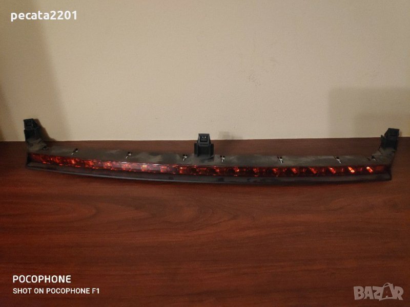 Продавам - оригинален Led трети стоп за Мерцедес GLK, снимка 1