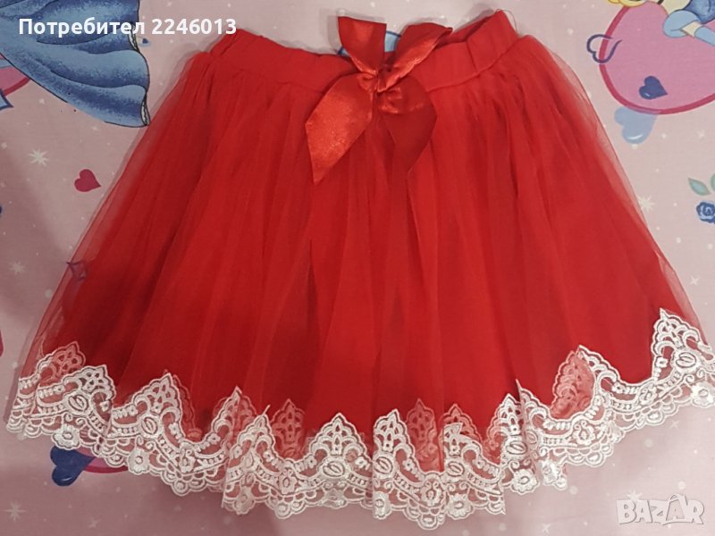 Червена поличка с дантелка, снимка 1