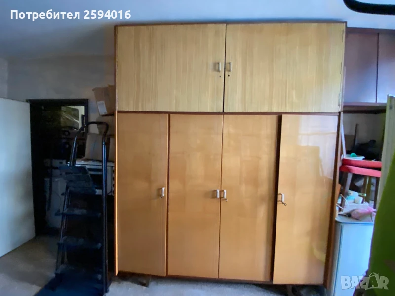 Продавам комплект спално обзавеждане с политур, снимка 1