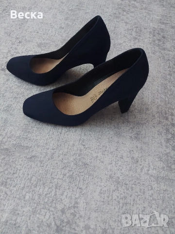 Елегантни дамски обувки