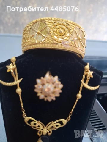 ЗЛАТЕН ДАМСКИ КОМПЛЕКТ 22К ., снимка 3 - Бижутерийни комплекти - 51024881
