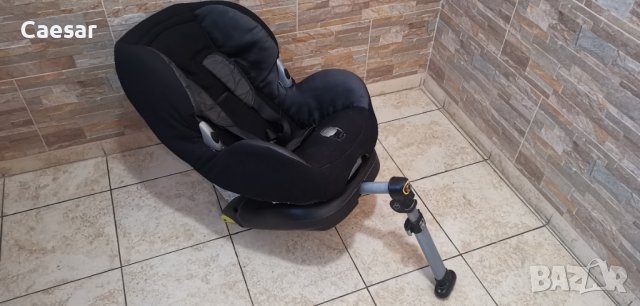 Столче за кола  Maxi Cosi Iso fix, снимка 1 - Столчета за кола и колело - 39377827