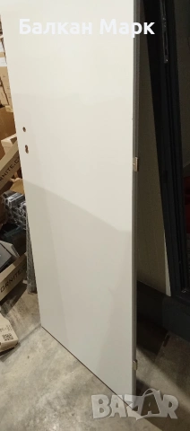 Продава се нова врата с дефект – пробита от едната страна, снимка 4 - Други - 53053786