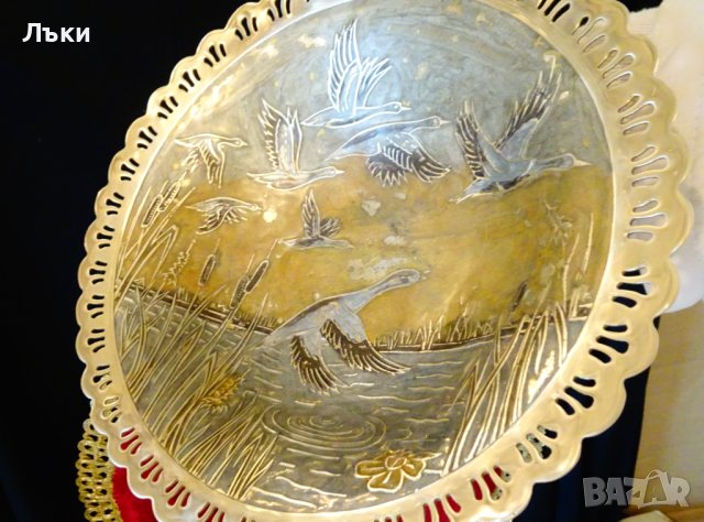 Бронзова фруктиера,клетъчен емайл,лебеди. , снимка 4 - Антикварни и старинни предмети - 43848925