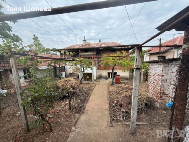 Двуетажна къща за продажба в град Петрич, снимка 3 - Къщи - 51970948