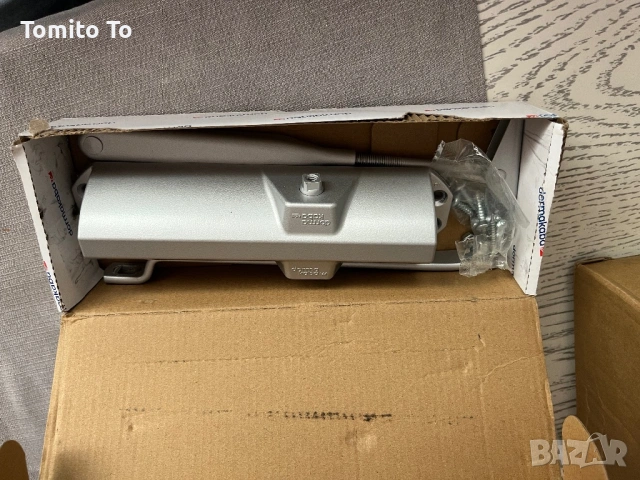 Автомат за врата Dormakaba, снимка 2 - Входни врати - 53507295