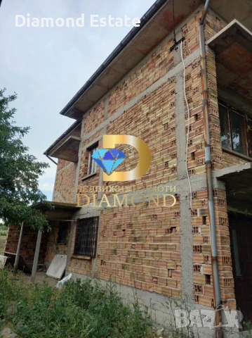 Триетажна къща в село Татарево общ. Първомай, снимка 3 - Къщи - 50778826